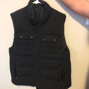 Men’s lululemon reversible puffer vest!